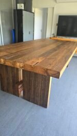 Mesa Rústica de Pinotea en Tuerca y Tornillo - Imagen 2