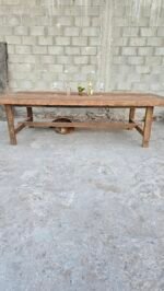 Mesa de Pinotea Rústica