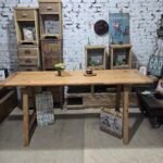 Mesa de Pinotea Pulida